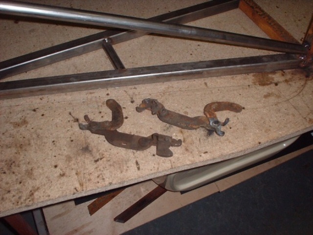 Rescued attachment Brake Arms.JPG